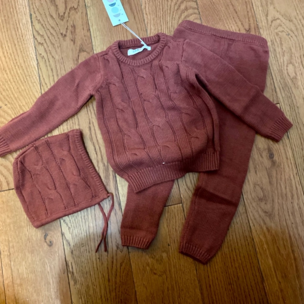 Rust cable knit baby set